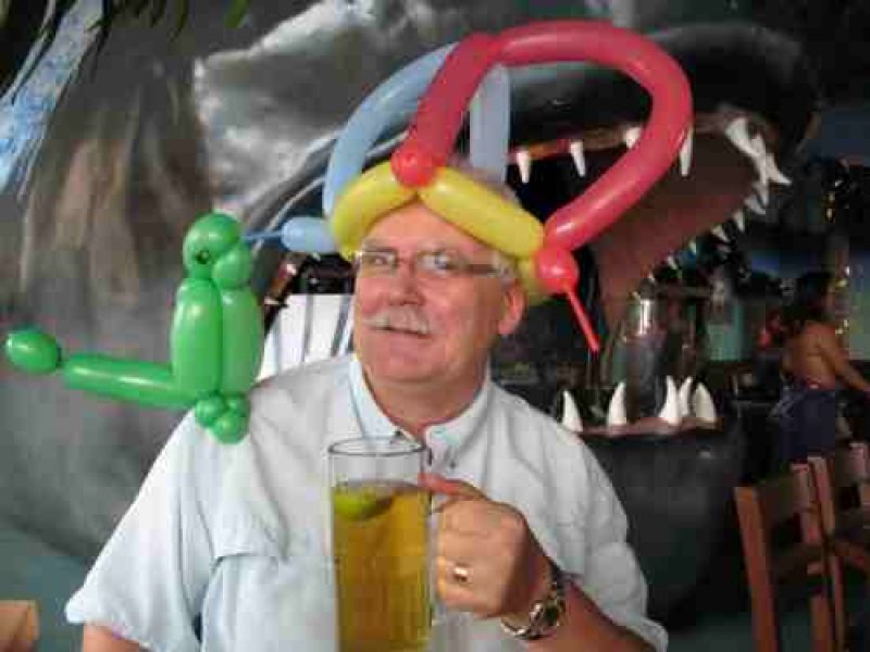 Cheers From Margaritaville in Cozumel - Dec. 10, 2007.JPG